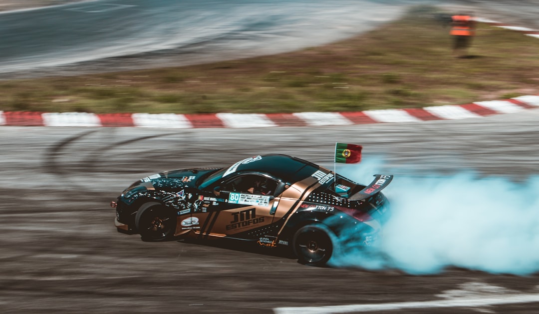 Нитрозный оксид (N2O) в автоспорте: влияние на производительность и безопасность